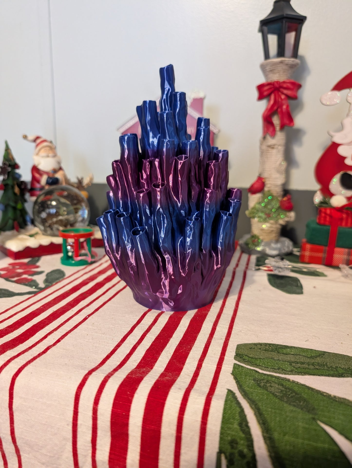 Exclusive - Coral Reef Elegance Vase - Sea Falcon Stool