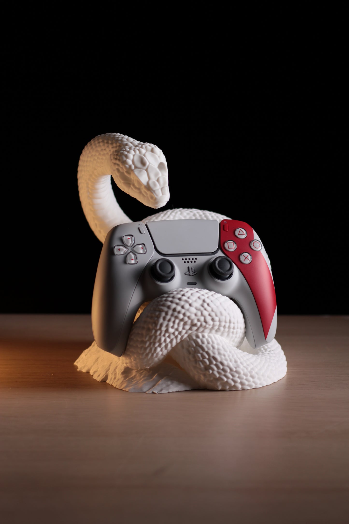 Serpens PS5 Stand – Minimal Vertical Display for PlayStation 5